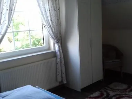 Liebevoll Eingerichtetes Mit Garten Und Nur 500 M Bis Zum Nordseestrand Hébergement de vacances Butjadingen