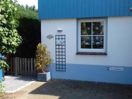 Liebevoll Eingerichtetes Mit Garten Und Nur 500 M Bis Zum Nordseestrand * Butjadingen